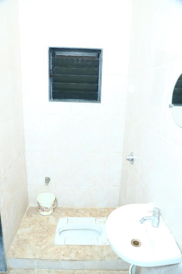 Sai Madhavi Palace Hotel Shirdi Extérieur photo